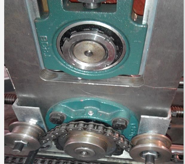 管状の電気ヒーターが付いているポリ塩化ビニールのフィルムそして薄いポリ塩化ビニール シートの製造業機械